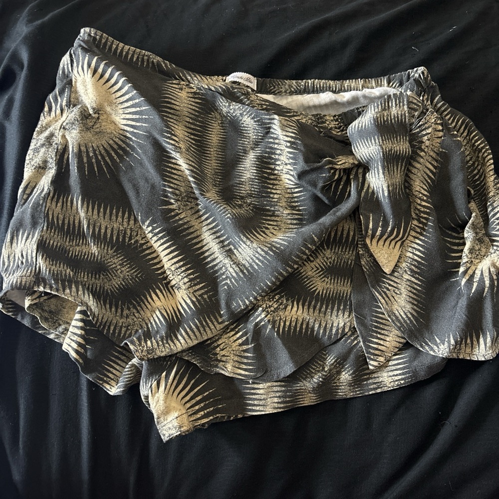 Skirt/shorts from Urban